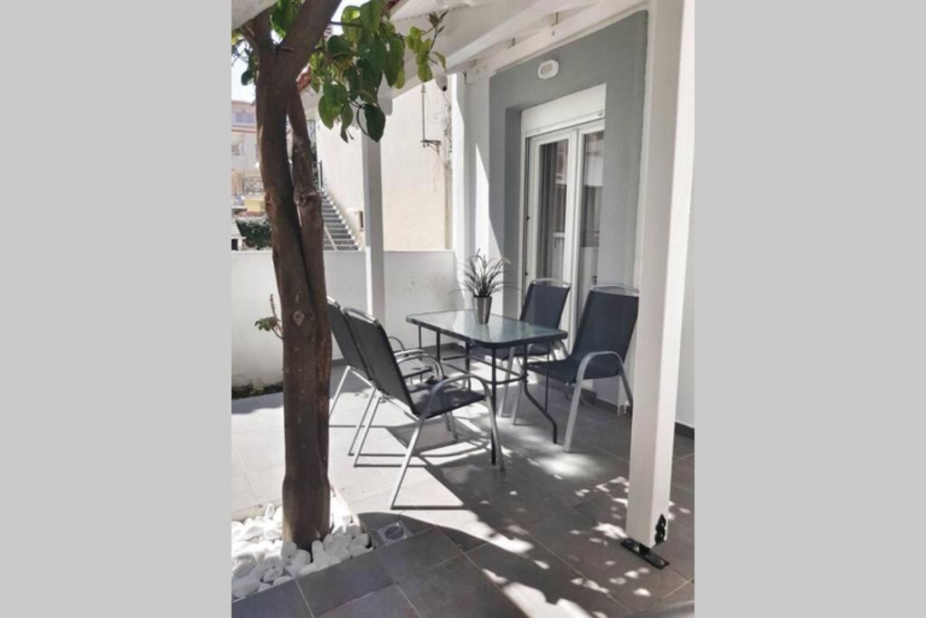 Polychrono New 2 Bedroom Apt. Just By The Sea! Exterior photo