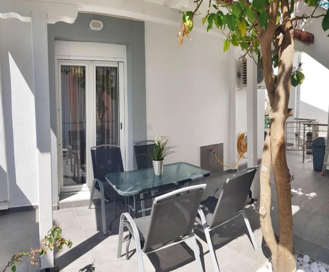 Polychrono New 2 Bedroom Apt. Just By The Sea! Exterior photo